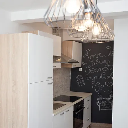 Lägenhet Sweet In Center Split