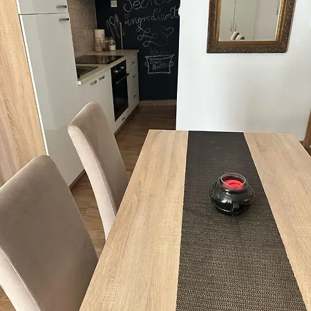 Sweet In Center Apartment